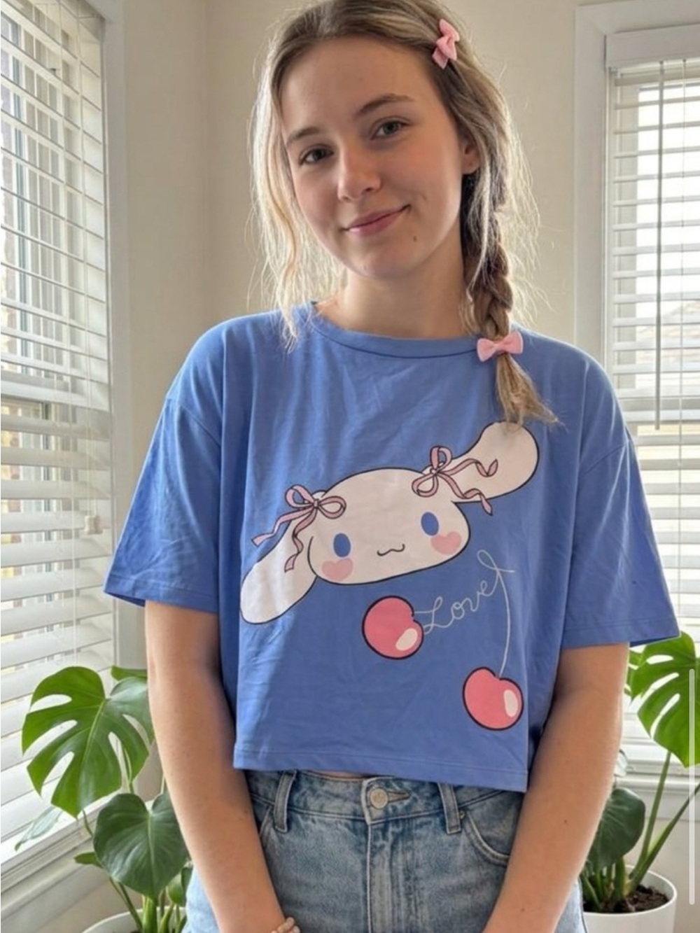 Blue Graphic Short Sleeve Crop Tee with Cute Character
